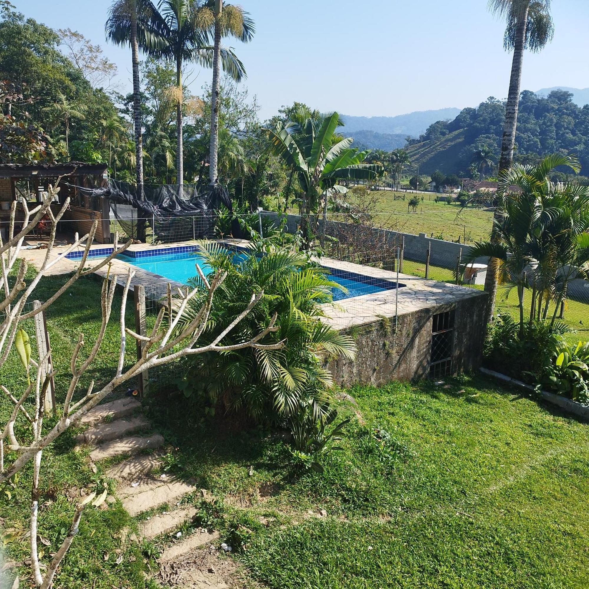 Casa Suica Familia 4 P Master Quarto em Acomodações Particulares