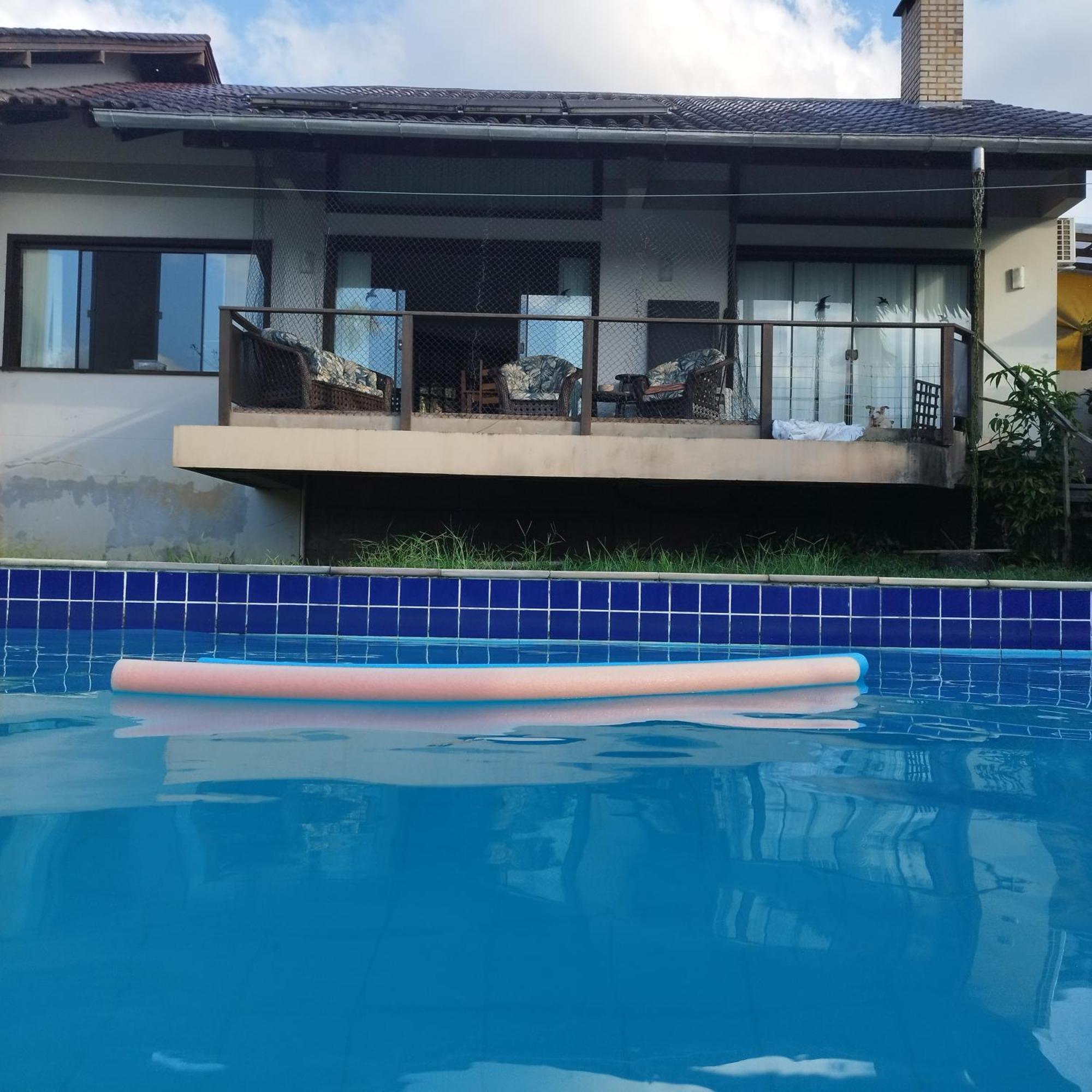 Casa Suica Familia 4 P Master Quarto em Acomodações Particulares